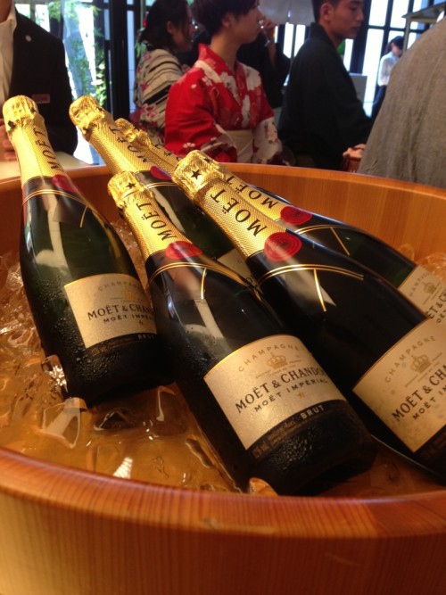 moet2