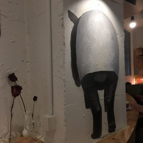 バクの後ろ姿
